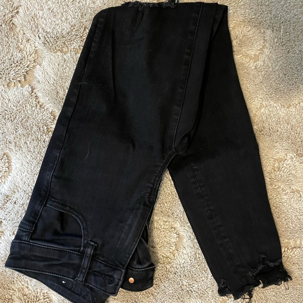 AE size 4 high waisted soft ripped jegging
